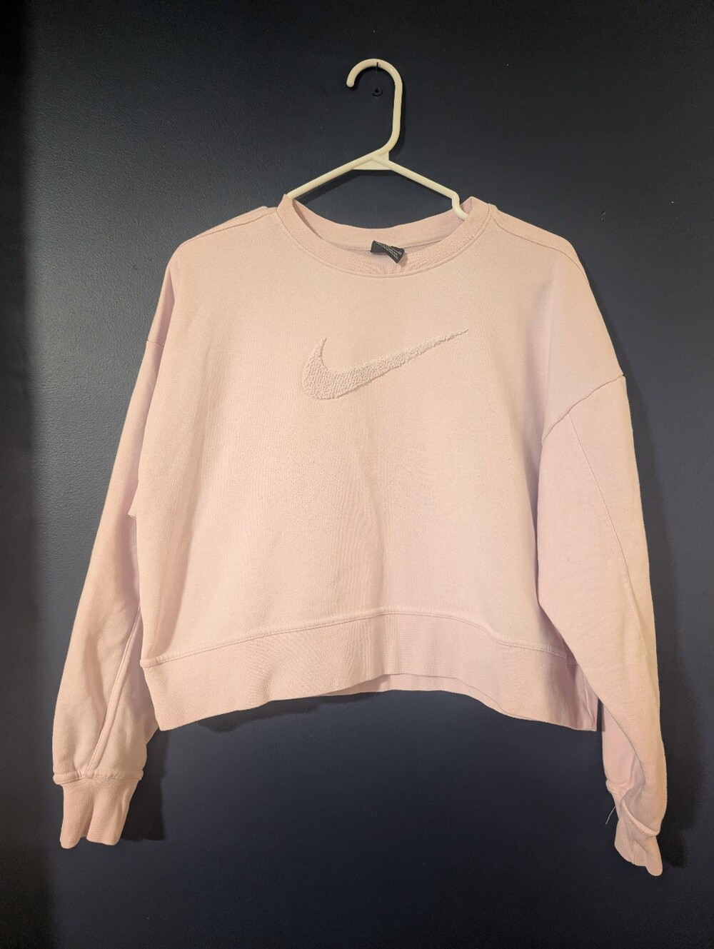 Nike Women's Light Pink Cropped Crew Sweatshirt - Size Small